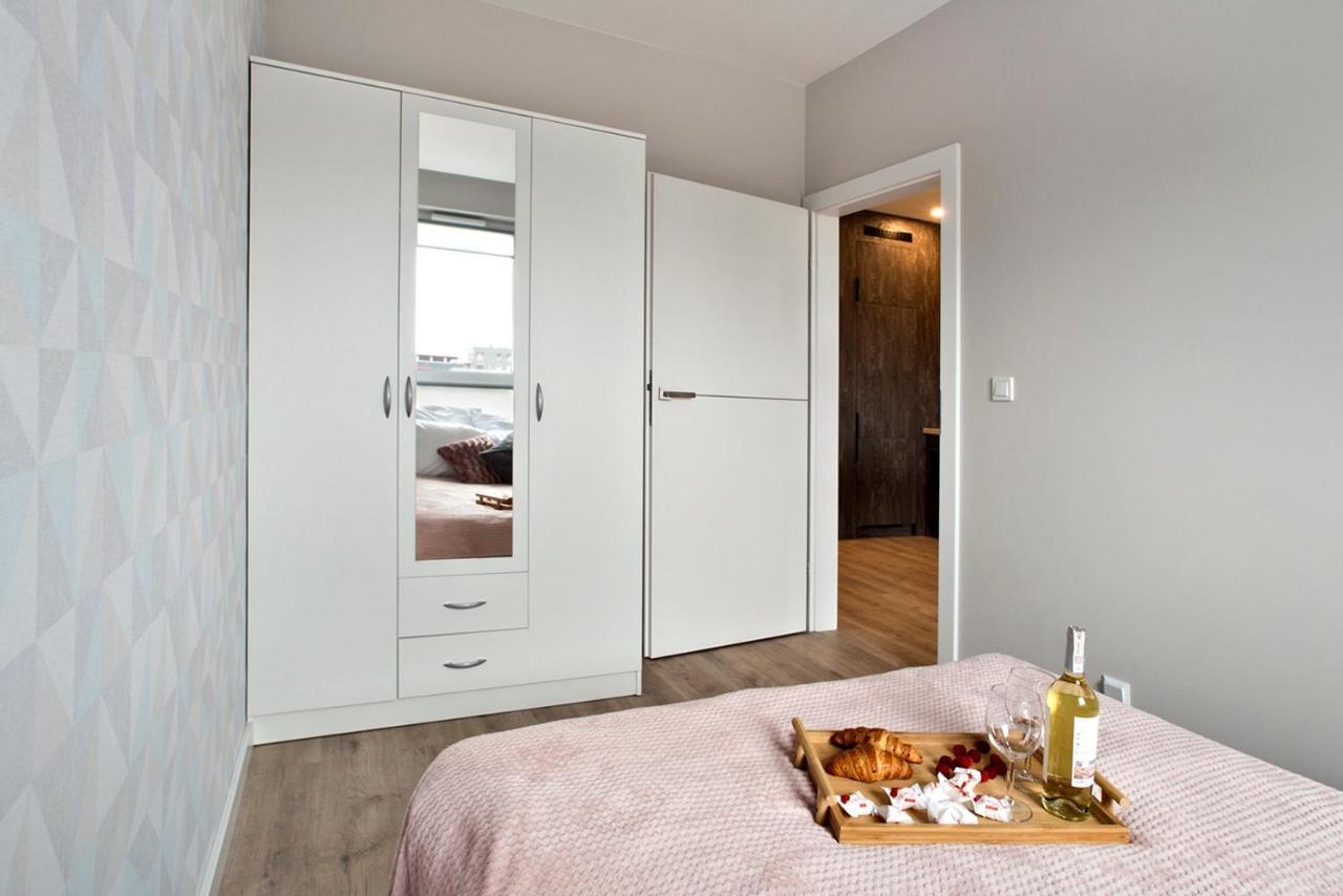 Komputerowa Serviced Apartments By P&O Warsaw Exterior photo